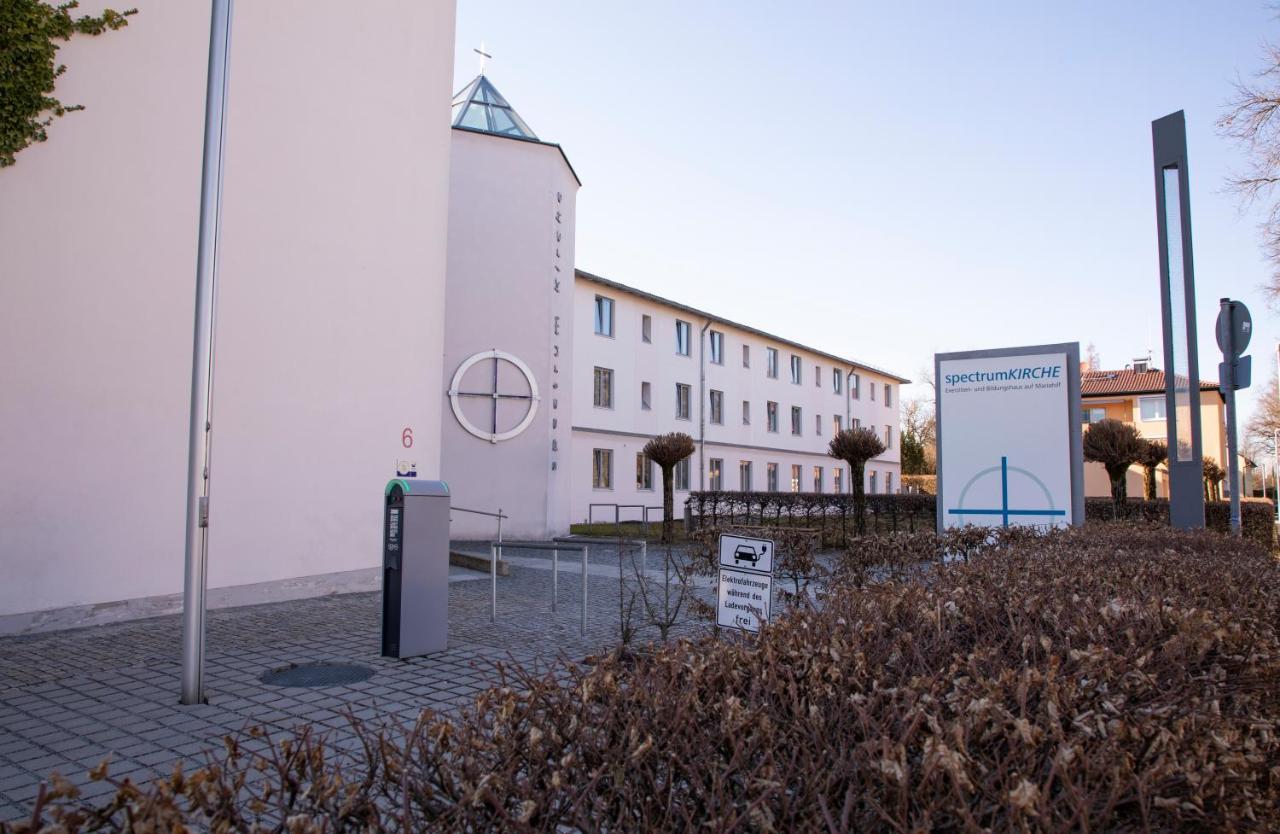 Spectrum Kirche Exerzitien-Und Bildungshaus Auf Mariahilf パッサウ エクステリア 写真